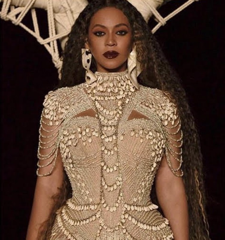 sprit-em-novo-clipe-beyonce-usa-peca-de-marca-brasileira-7bb5.jpg