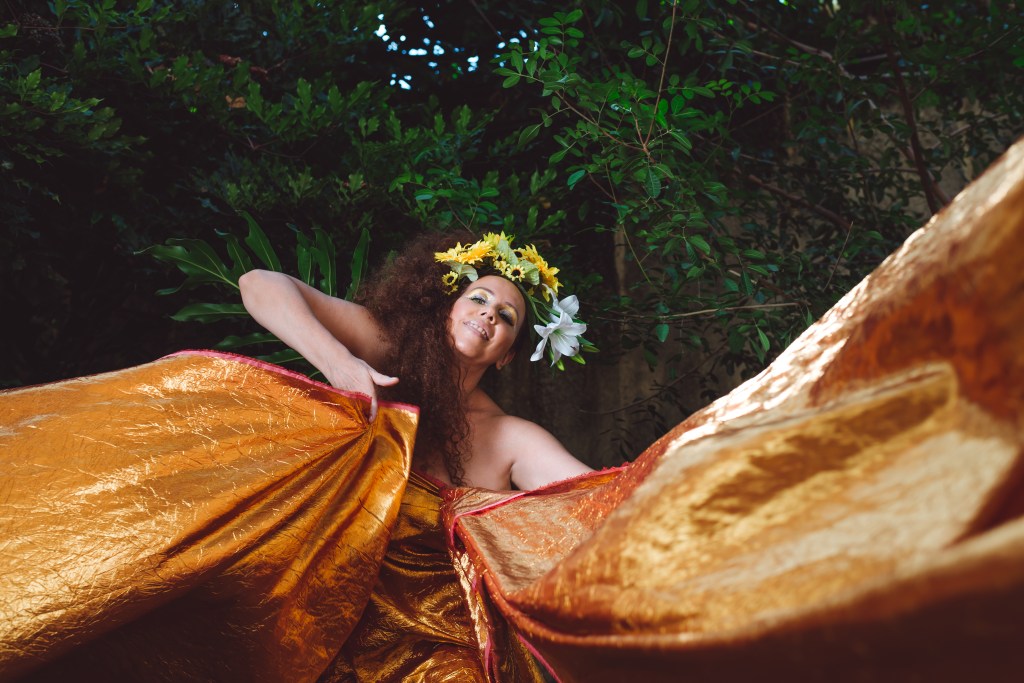 Mergulhando em ritmos brasileiros e na ancestralidade africana, Zilá Lima lança o álbum ‘Cantando&nbsp;Memórias’