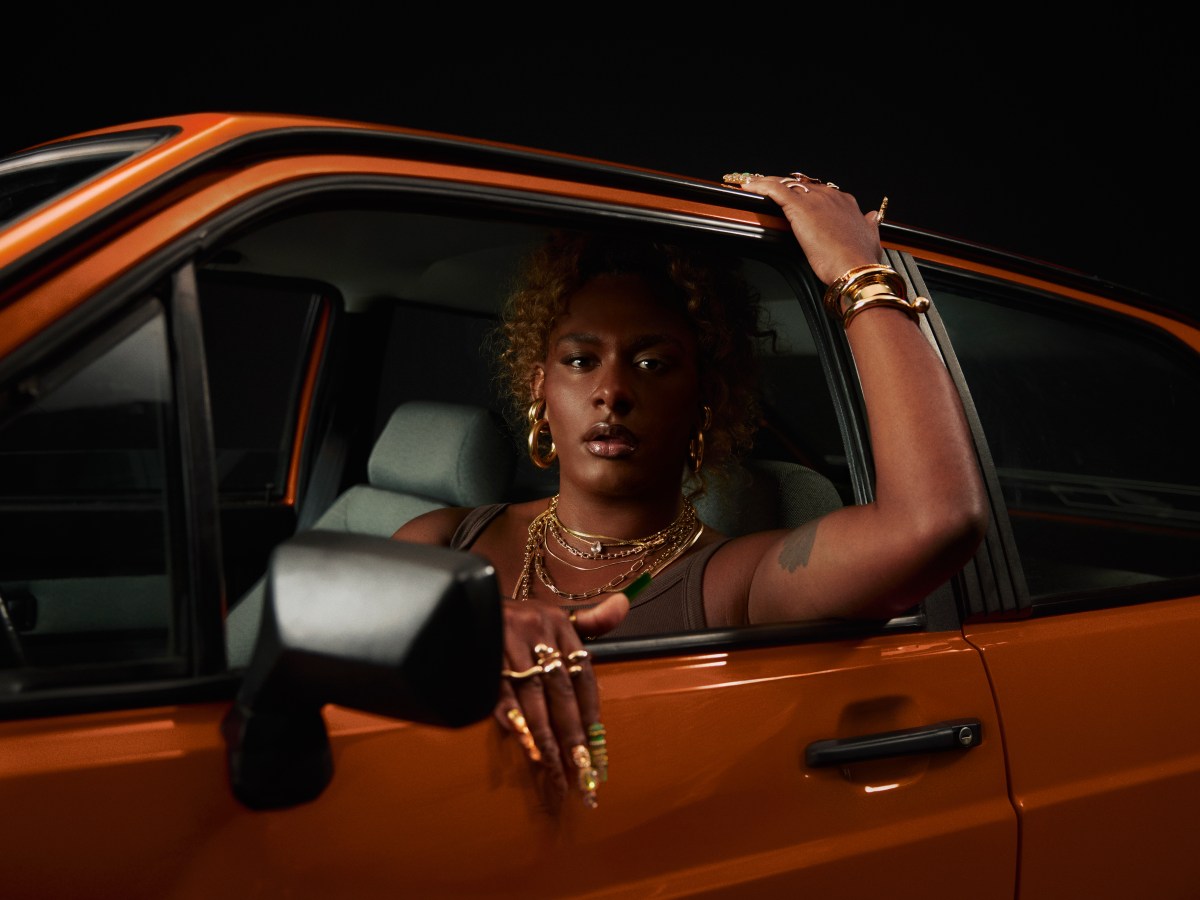 Liniker anuncia BYE BYE CAJU, a turnê de despedida do disco que transformou a música&nbsp;brasileira