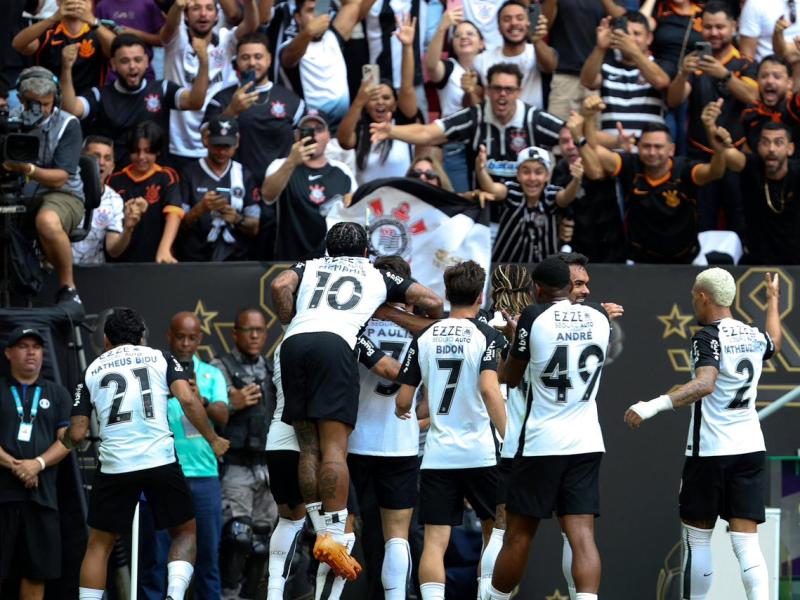 Corinthians vence o Flamengo e levanta a taça da Supercopa em final quente no Mané&nbsp;Garrincha