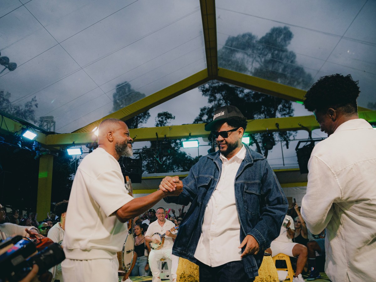 Emicida lança clipe de “Us memo preto zica”, gravado durante apresentação em São&nbsp;Paulo