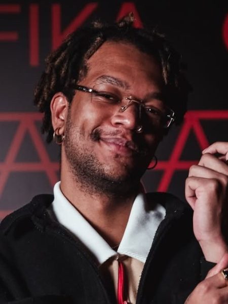 Doug O lança clipe de “Espera do Compasso” terceiro audiovisual do EP “Pelas Esquinas do Seu&nbsp;Ouvido”